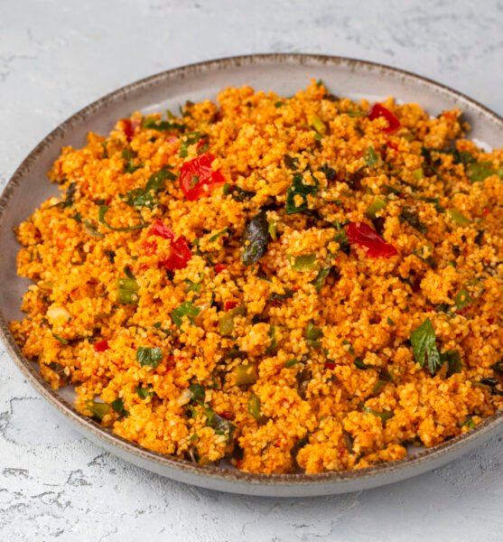 Traditional delicious Turkish foods: bulgur salad (kisir)