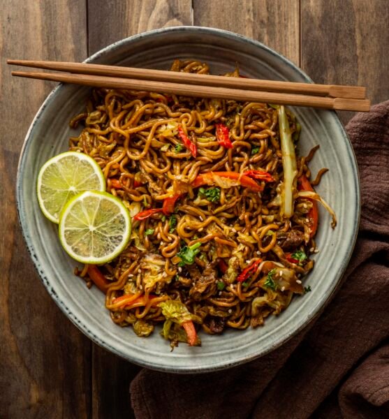 Veg Hakka Noodles